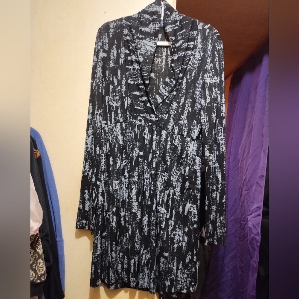Vintage long sleeve v neck dress L